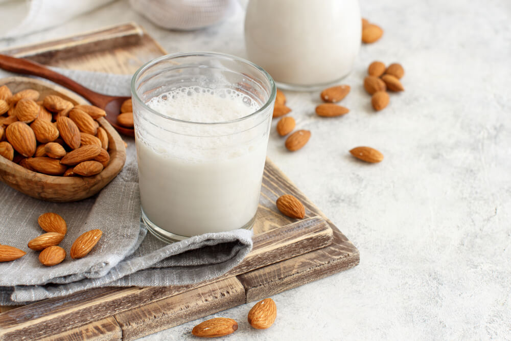 Almond Milk (1)
